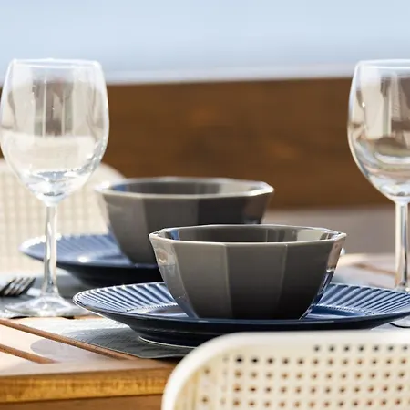 Home2book Stylish Ocean View Lejlighed *